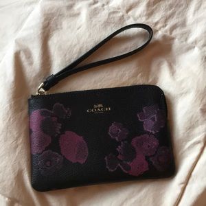 Coach NWOT Floral Wristlet Wallet
